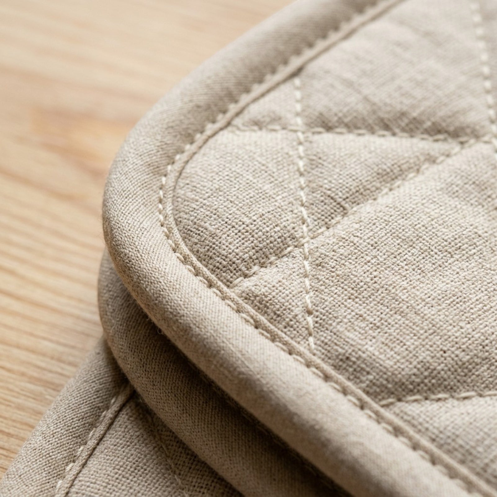 Brivos Cotton Oven Mitt and Pot Holder Set 4-Piece Beige